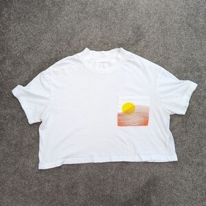 Icone organic cotton cropped tee with pocket and sun set print